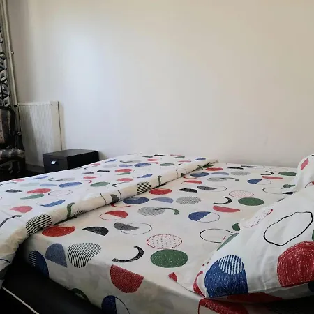 Apartment Lumineux Et Cosy A Chaville. *