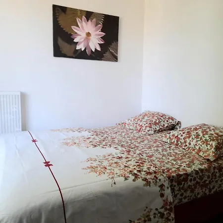 Apartment Lumineux Et Cosy A Chaville.